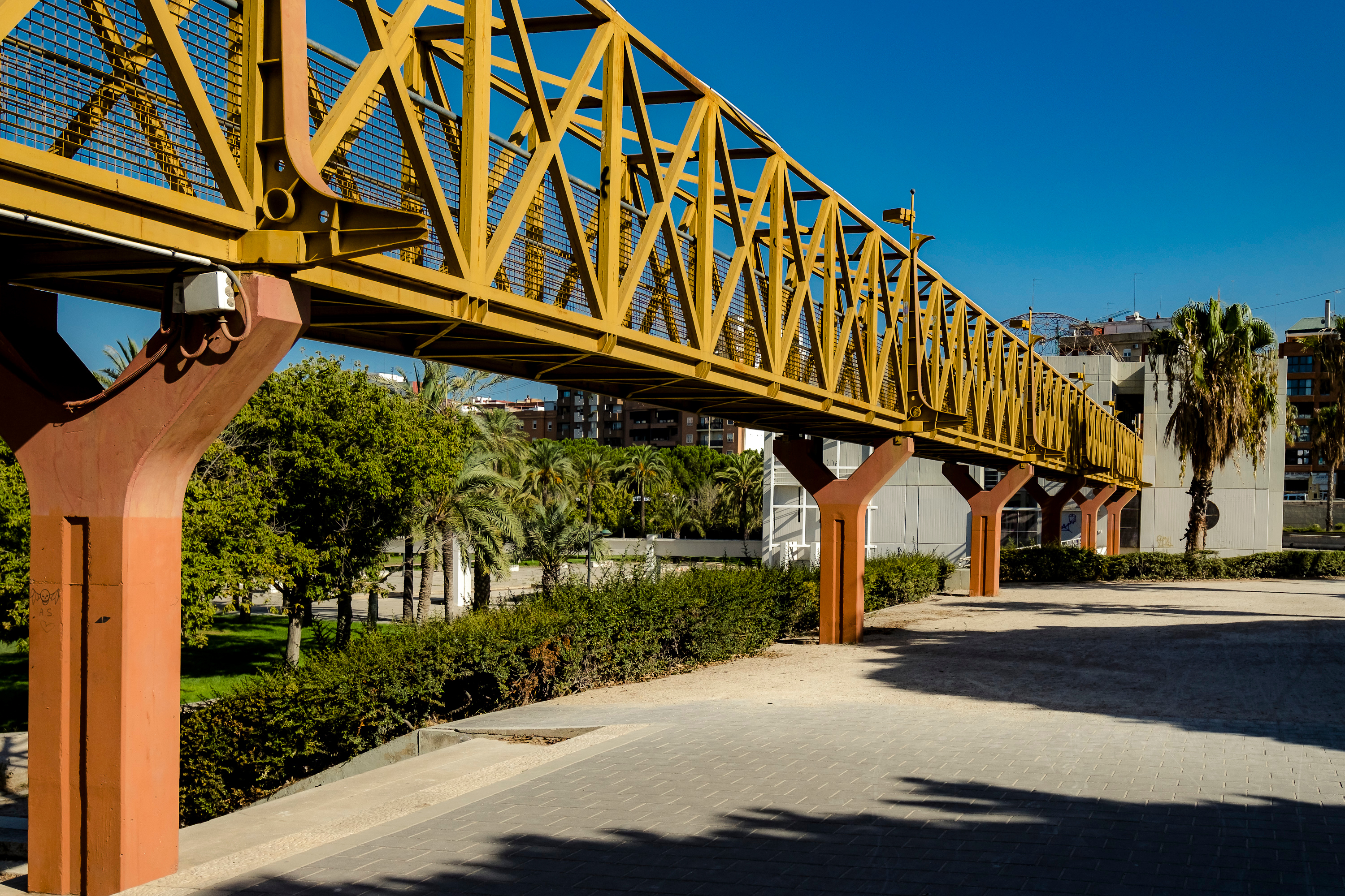 puente amarillo