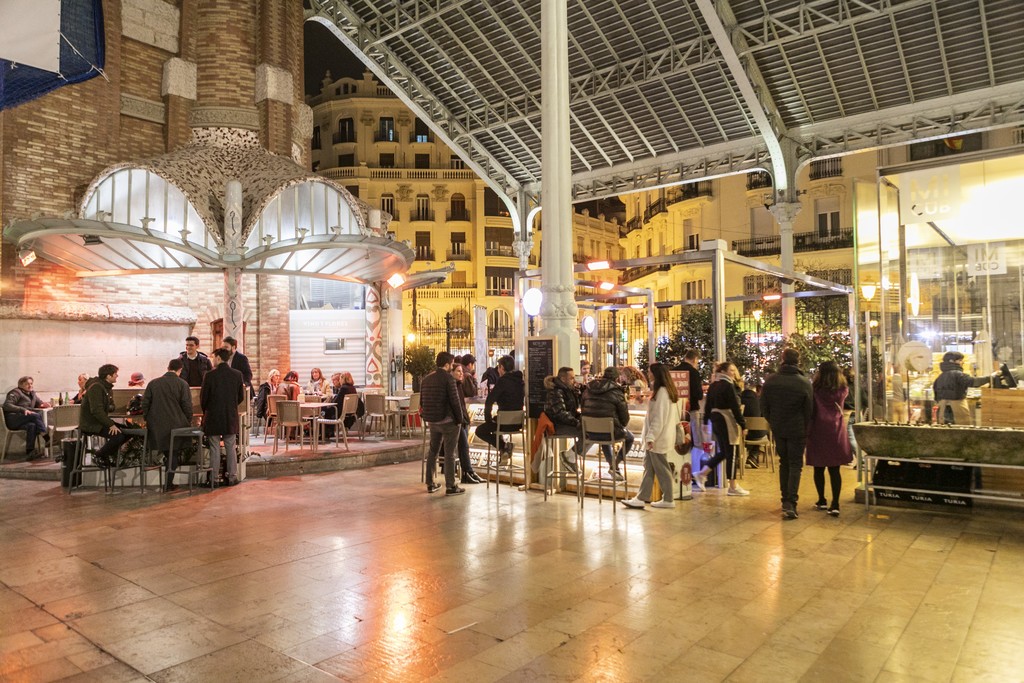 Interior del Mercado Colón